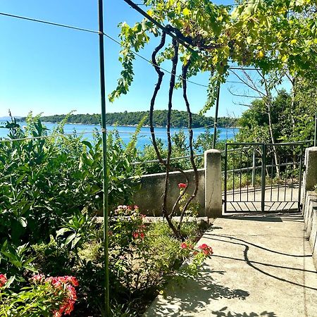 Sea View Room Macolic Palit Bagian luar foto